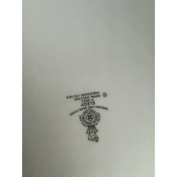 Royal Doulton Elegy Dinner Plates Set Of Four Flowers And Butterflies - Picture 3 of 3